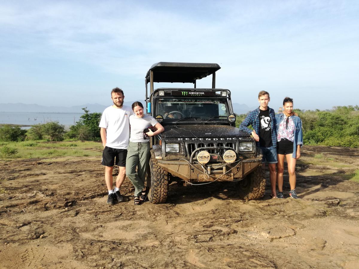 Induwara Safari Resort Удавалаве Экстерьер фото