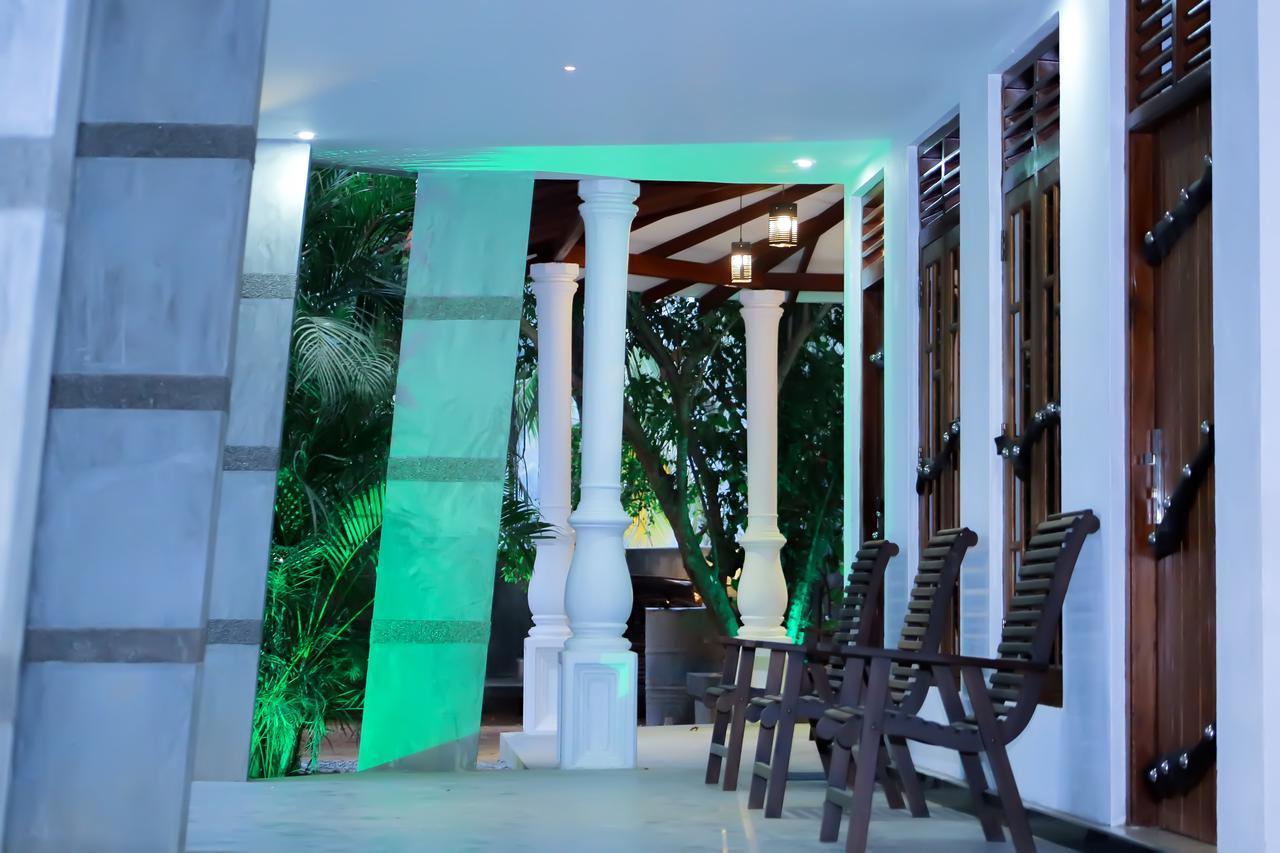 Induwara Safari Resort Удавалаве Экстерьер фото