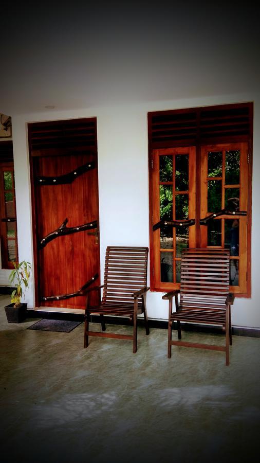 Induwara Safari Resort Удавалаве Экстерьер фото