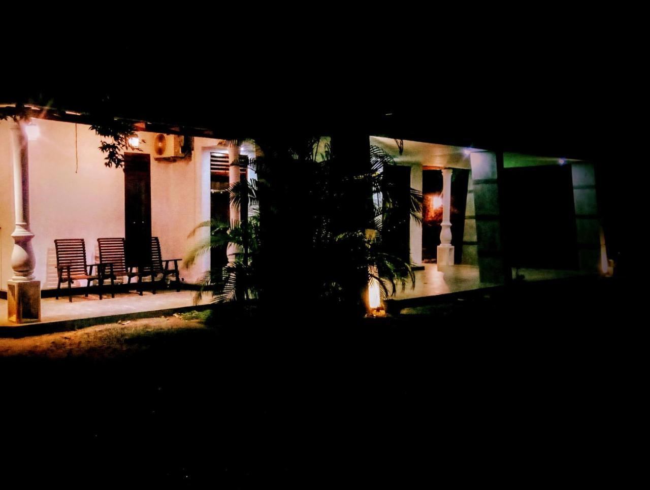 Induwara Safari Resort Удавалаве Экстерьер фото